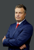 Thomas J Ueberschaer